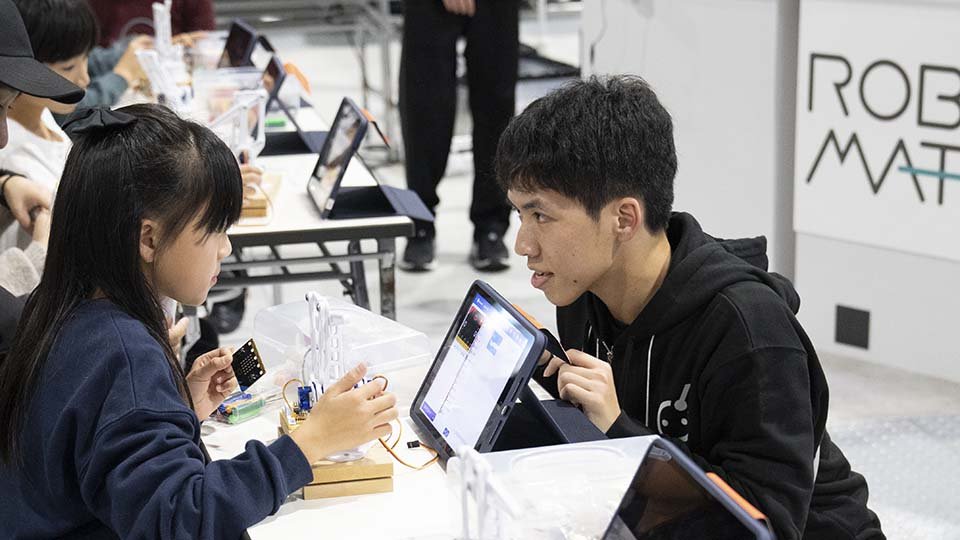 写真、ロボメイツ、あいちロボフェス