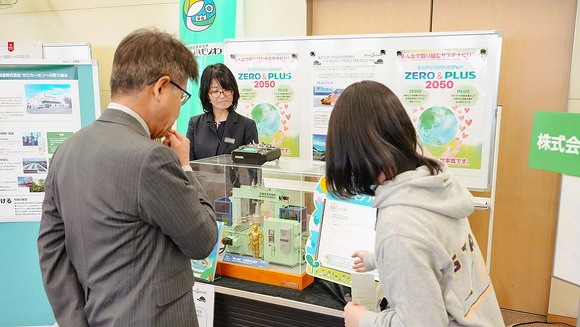 ブース展示。日本スピンドル製造株式会社